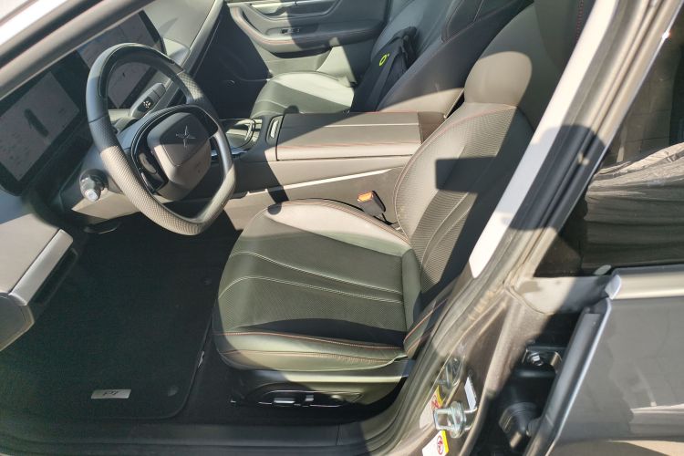 小鹏P7 2022款 625E中控内饰19