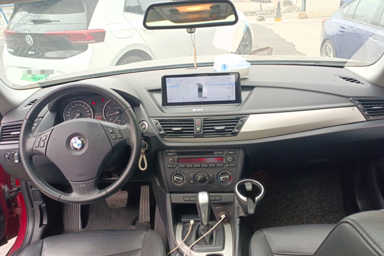宝马X1 2013款 sDrive18i 时尚型中控内饰12