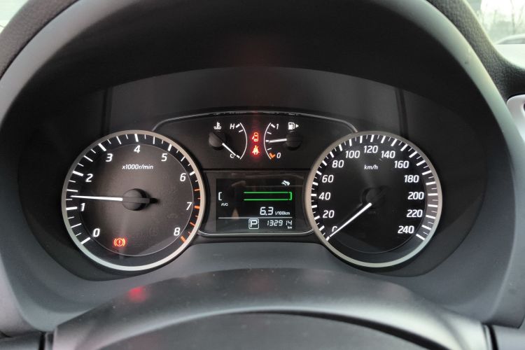 日产 轩逸 2018款 1.6XV CVT尊享版中控内饰14