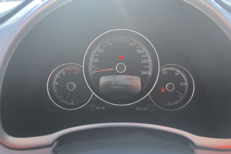 大众 甲壳虫 2017款 180TSI 宜乐版中控内饰14