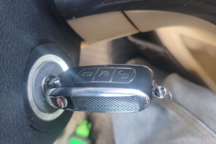 长安 睿骋 2016款 1.8T 自动智享版尊悦型中控内饰11