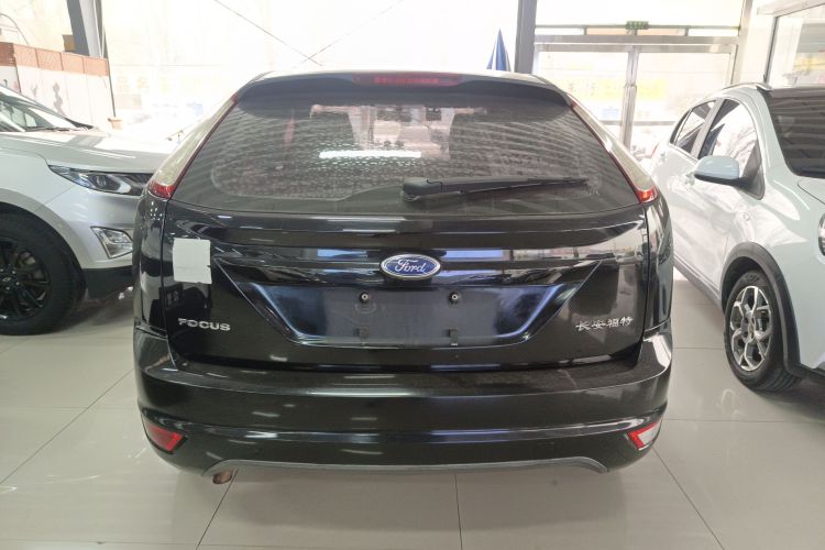 福特 福克斯 2013款 两厢经典 1.8L 手动基本型车身外观6004