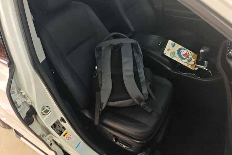 丰田 汉兰达 2017款 2.0T 四驱豪华版 7座局部细节41