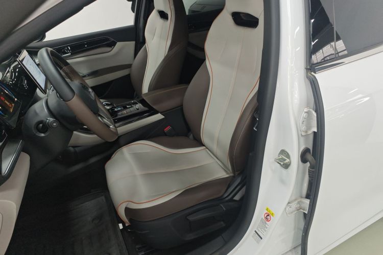 比亚迪 秦PLUS 2023款 冠军版 EV 510KM领先型中控内饰19