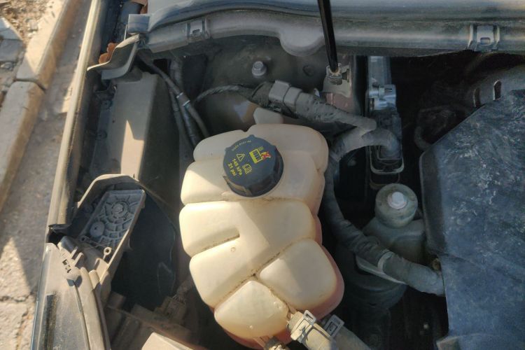 福特 锐界 2015款 2.0T GTDi 四驱尊锐型局部细节9006