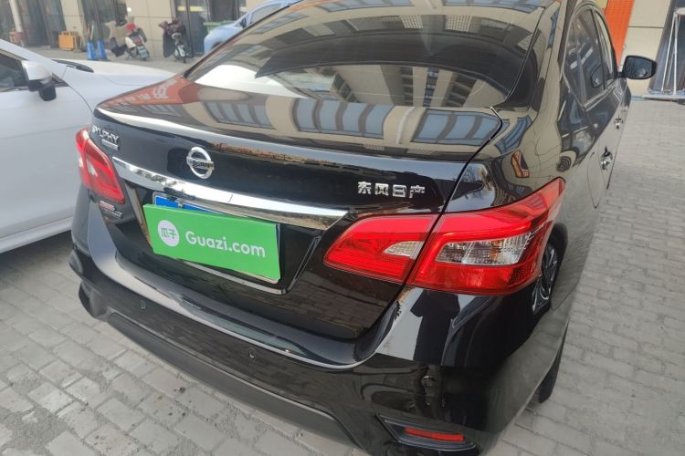 日产 轩逸 2024款 经典 1.6XE CVT舒适版车身外观7