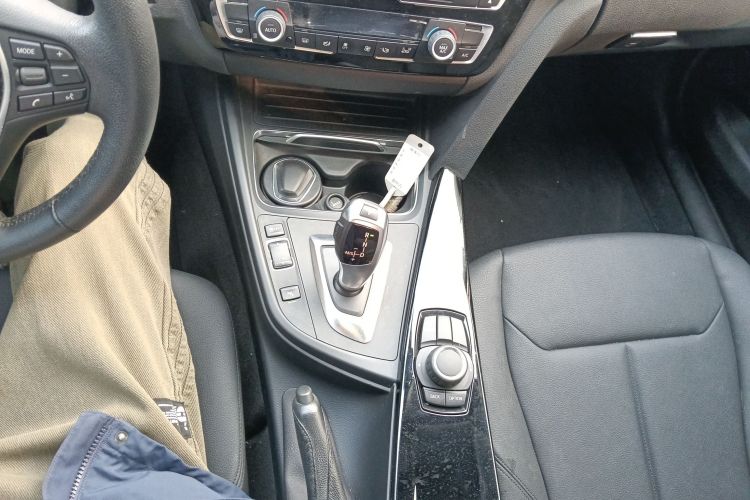 宝马3系 2016款 316Li 时尚型局部细节18