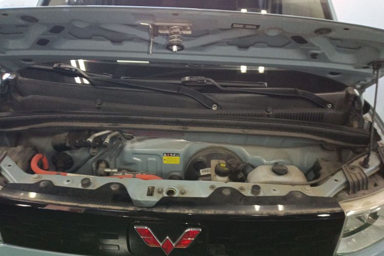 五菱汽车 宏光MINIEV 2020款 悦享款 磷酸铁锂机舱底盘24