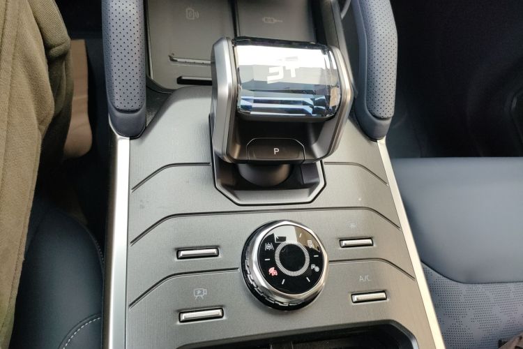 捷途山海 捷途旅行者C-DM 2024款 C-DM 208KM 山野版中控内饰18