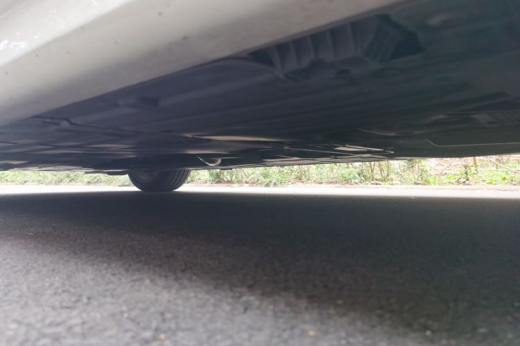 宝马3系 2019款 320Li M运动曜夜版局部细节9003