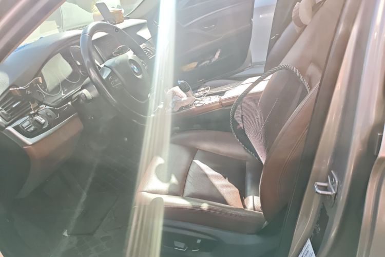 宝马5系 2017款 520Li 典雅型局部细节19