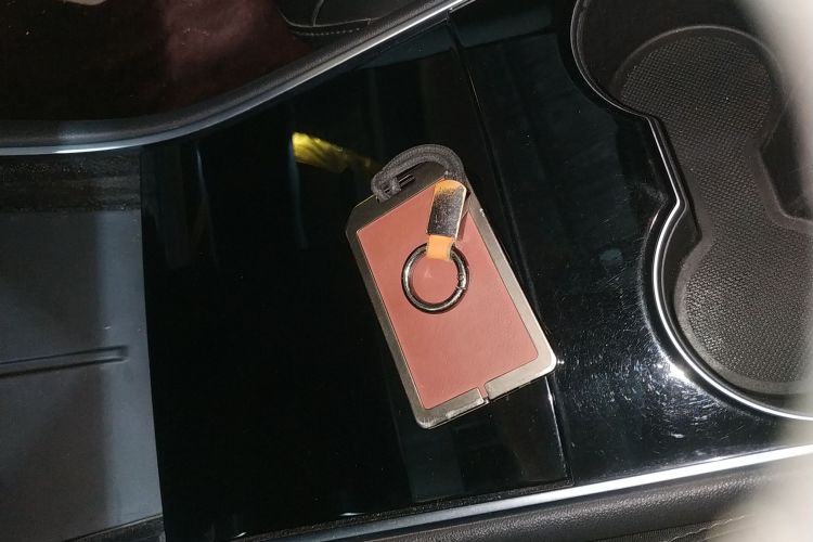 特斯拉 Model 3 2020款 改款 长续航后轮驱动版中控内饰11