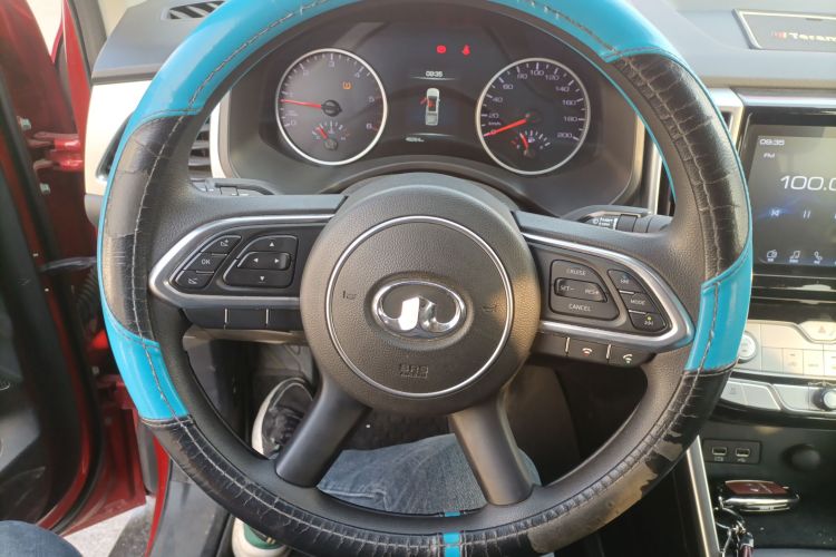 长城 炮 2019款 2.0T商用版手动柴油两驱精英型长箱GW4D20M局部细节13