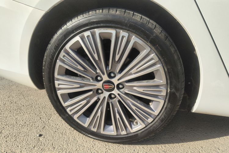 红旗H5 2022款 经典款 改款 1.5T DCT旗韵版车身外观6008