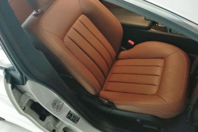 奔驰CLS 2015款 CLS 320局部细节41