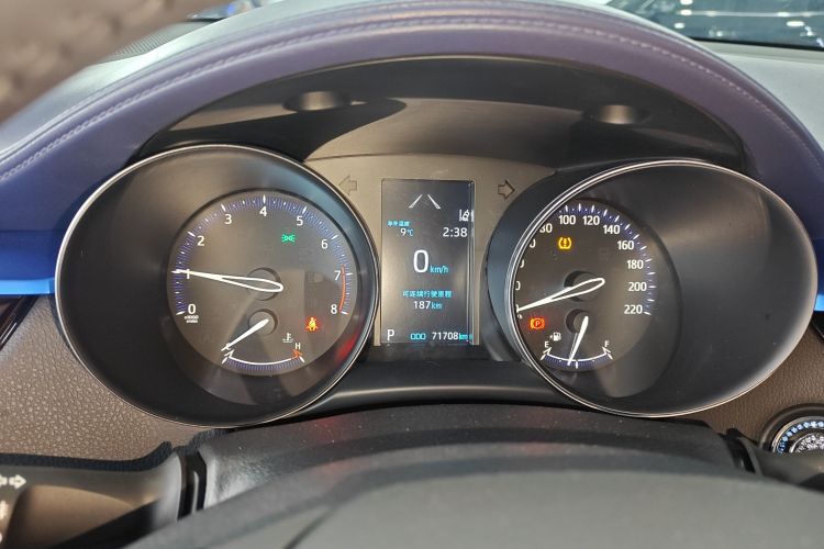 丰田C-HR 2021款 2.0L 豪华版中控内饰14