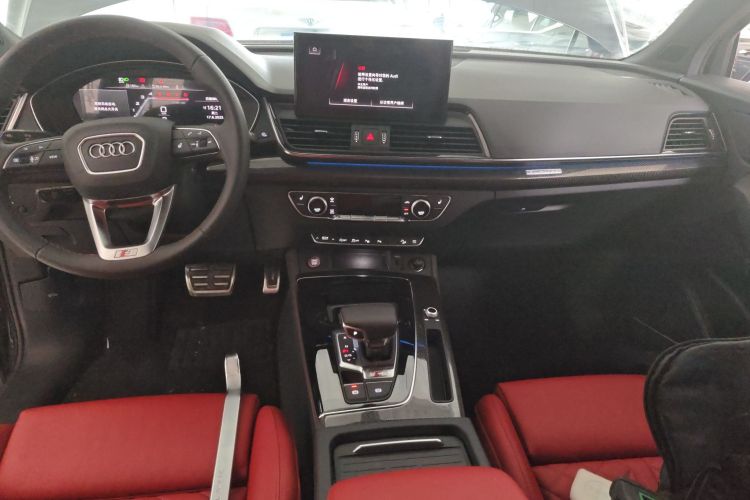 奥迪SQ5 Sportback 2023款 3.0 TFSI quattro中控内饰16