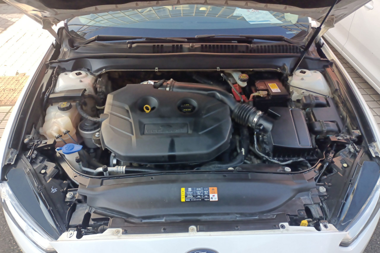 福特 蒙迪欧 2013款 2.0L GTDi200时尚型局部细节24