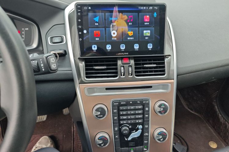 沃尔沃XC60 2017款 T5 智进升级版中控内饰16