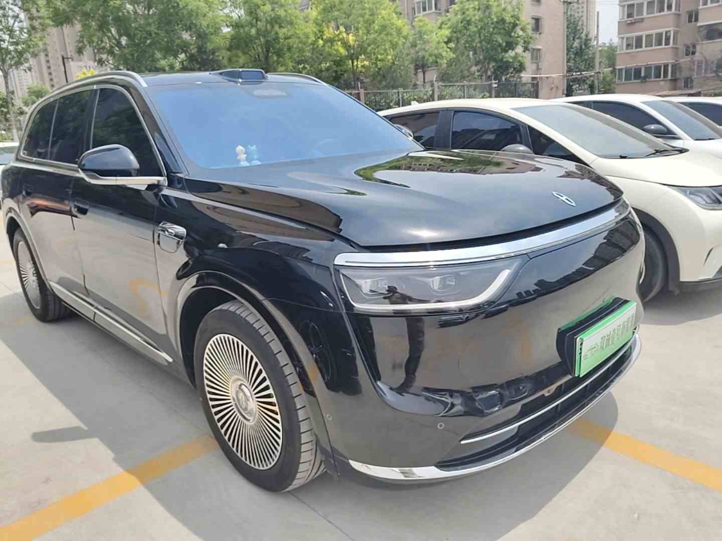 鸿蒙智行 问界M8 2025款 增程 Max版 37kWh 5座版 (192线激光雷达）(5)