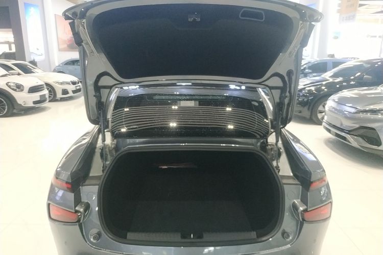 小鹏P7 2022款 670E+机舱底盘23