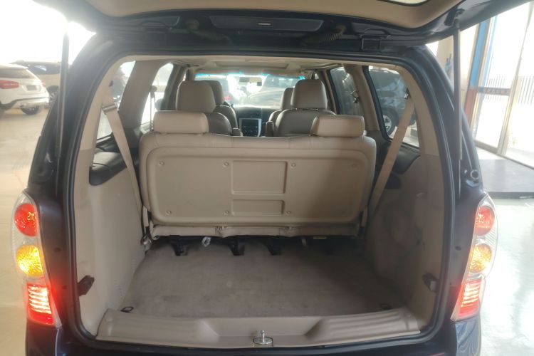 别克GL8 2014款 2.4L 行政版机舱底盘23