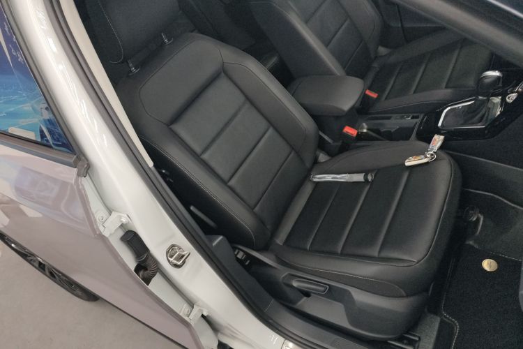 大众 T-ROC探歌 2018款 280TSI DSG两驱舒适型 国V局部细节41