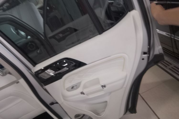 超境汽车 共创坦克300 2021款 2.0T 赛博坦克中控内饰7006