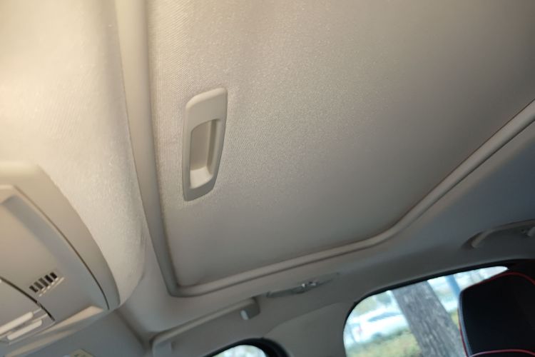 福特 福克斯 2017款 三厢 1.6L 自动风尚型智行版中控内饰22