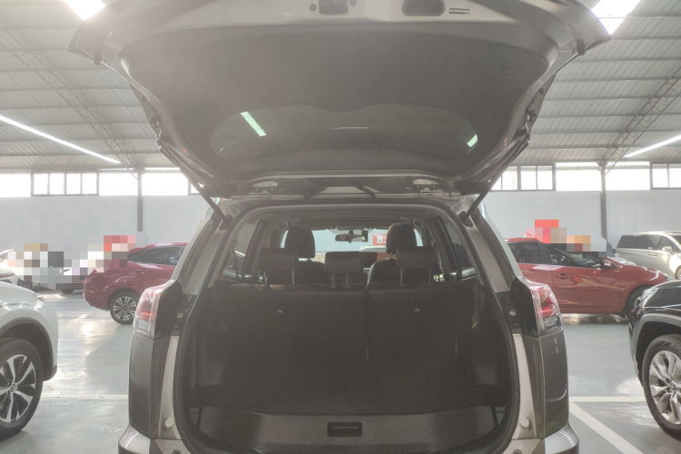 丰田 RAV4荣放 2016款 2.0L CVT两驱风尚版 国V局部细节23