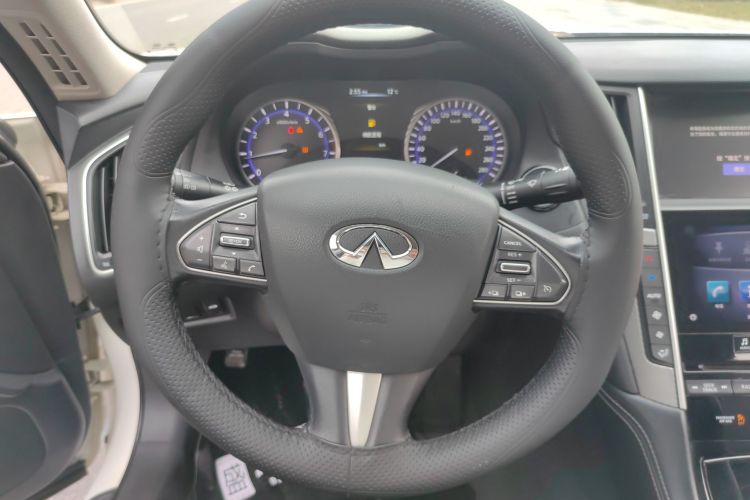 英菲尼迪Q50L 2016款 2.0T 悦享版局部细节13