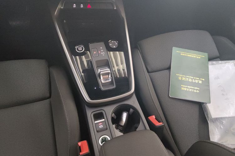 奥迪A3 2021款 Sportback 35 TFSI 进取致雅型中控内饰18