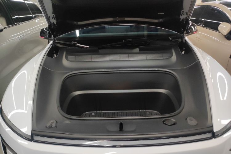 特斯拉 Model Y 2025款 后轮驱动 首发版局部细节24