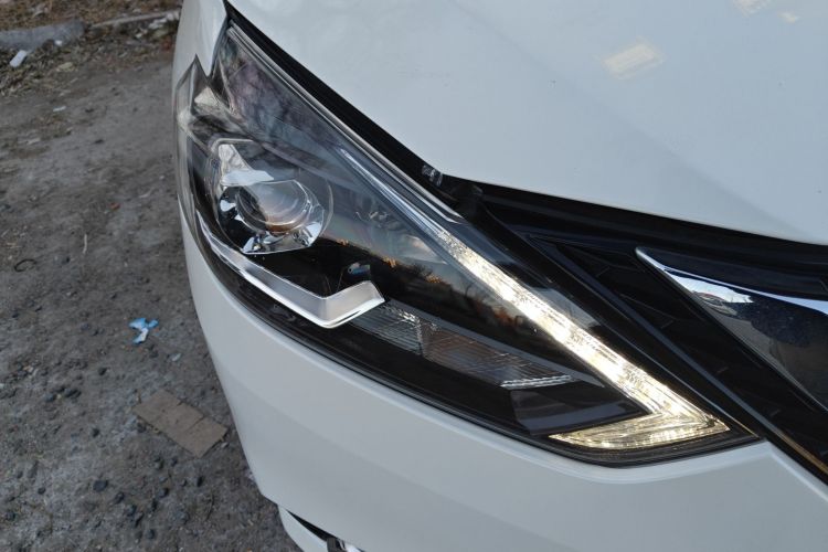 日产 轩逸 2019款 1.6XV CVT智联尊享版 国V车身外观8