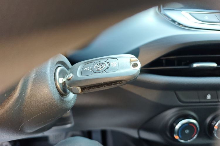 别克 威朗 2023款 Pro 乐逸版中控内饰11