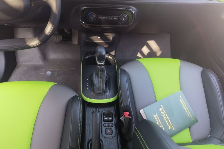 荣威 科莱威CLEVER 2021款 302km全能版中控内饰18