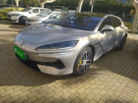 腾势Z9GT 2024款 1100四驱Max版