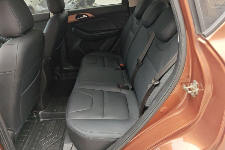 北京汽车 绅宝X35 2016款 1.5L 手动精英版中控内饰21