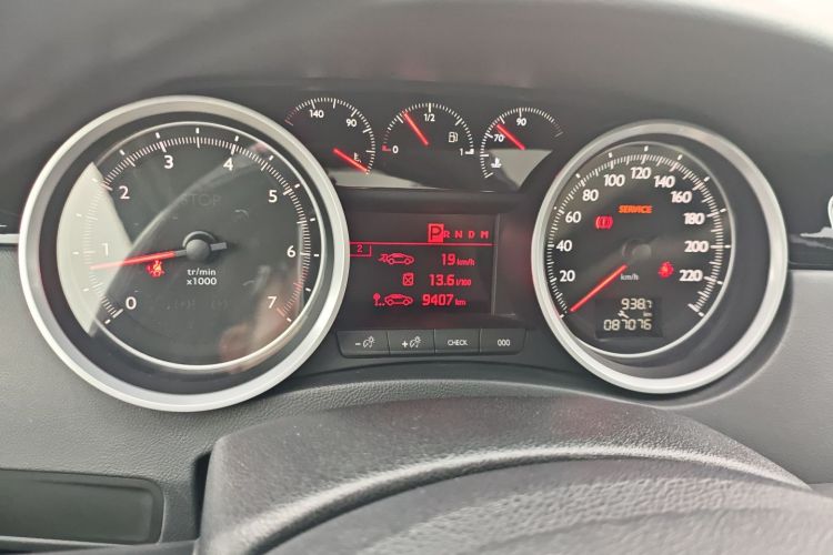 标致508 2013款 2.0L 两周年纪念 自动智享版局部细节14