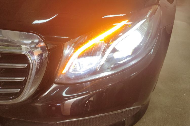 奔驰E级 2020款 改款 E 260 L局部细节36