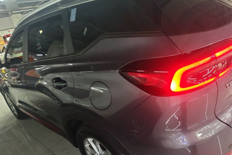 奇瑞 瑞虎7 2023款 超能版 1.5T CVT超能卫士车身外观6003