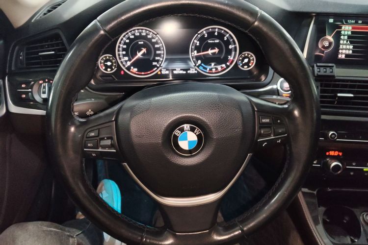 宝马5系 2017款 525Li 豪华设计套装局部细节13