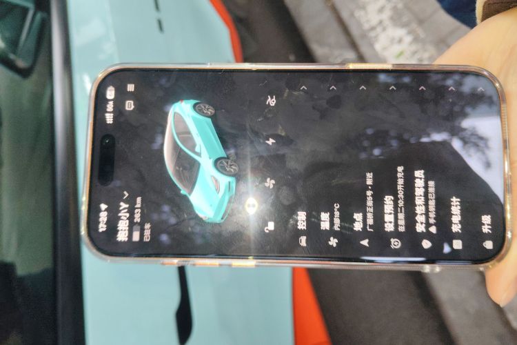 特斯拉 Model Y 2024款 后轮驱动版中控内饰11