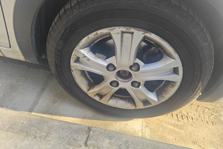 宝骏310 2017款 1.5L 自动时尚型车身外观6007