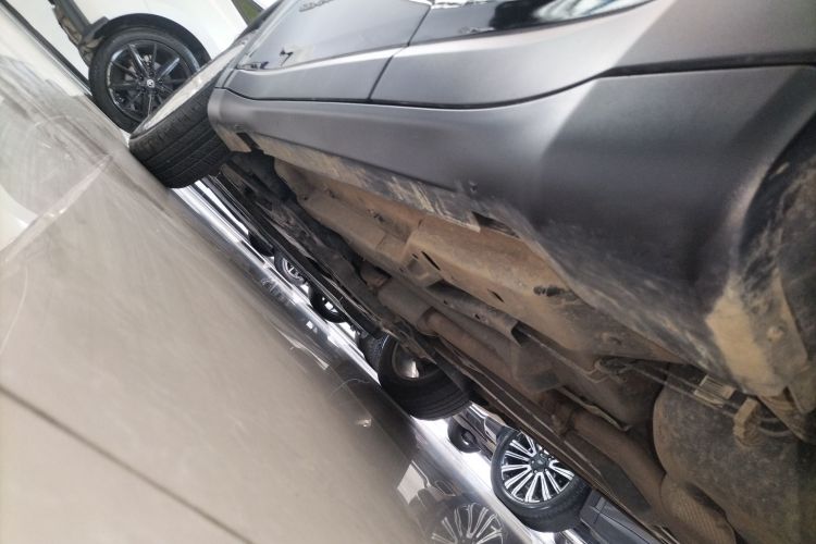 Jeep 指南者 2021款 220T 自动领先版局部细节9002