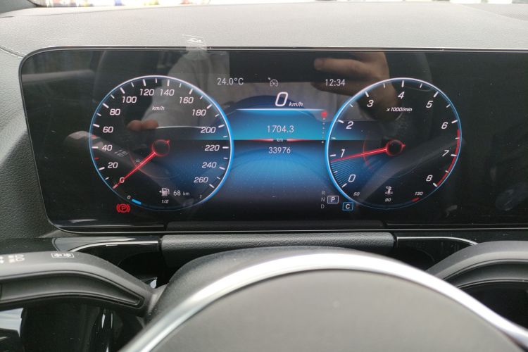 奔驰GLA 2020款 GLA 200中控内饰14