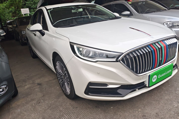 红旗H5 2022款 经典款 改款 1.5T DCT旗韵版车身外观3