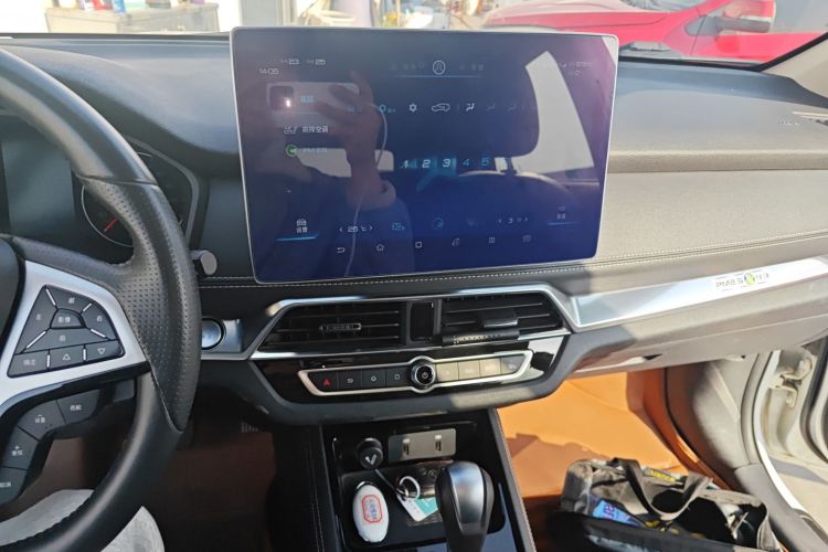 比亚迪 宋 2019款 1.5TI 自动智联越耀型中控内饰16