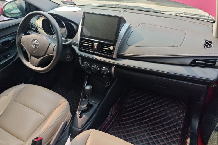 丰田 威驰 2014款 1.5L 自动智臻版中控内饰12