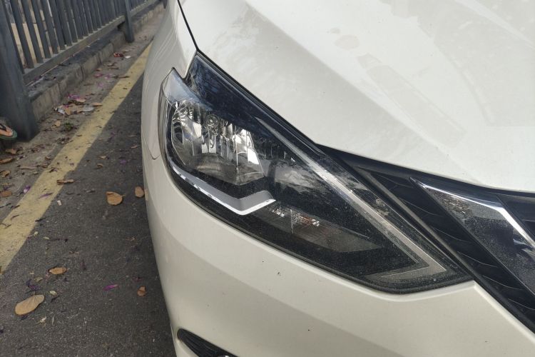 日产 轩逸 2021款 经典 1.6XL CVT豪华版车身外观8